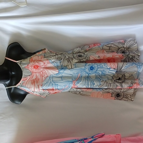 Soprano Floral Dress, stretchy,  cream, blue, red, black - Picture 1 of 6